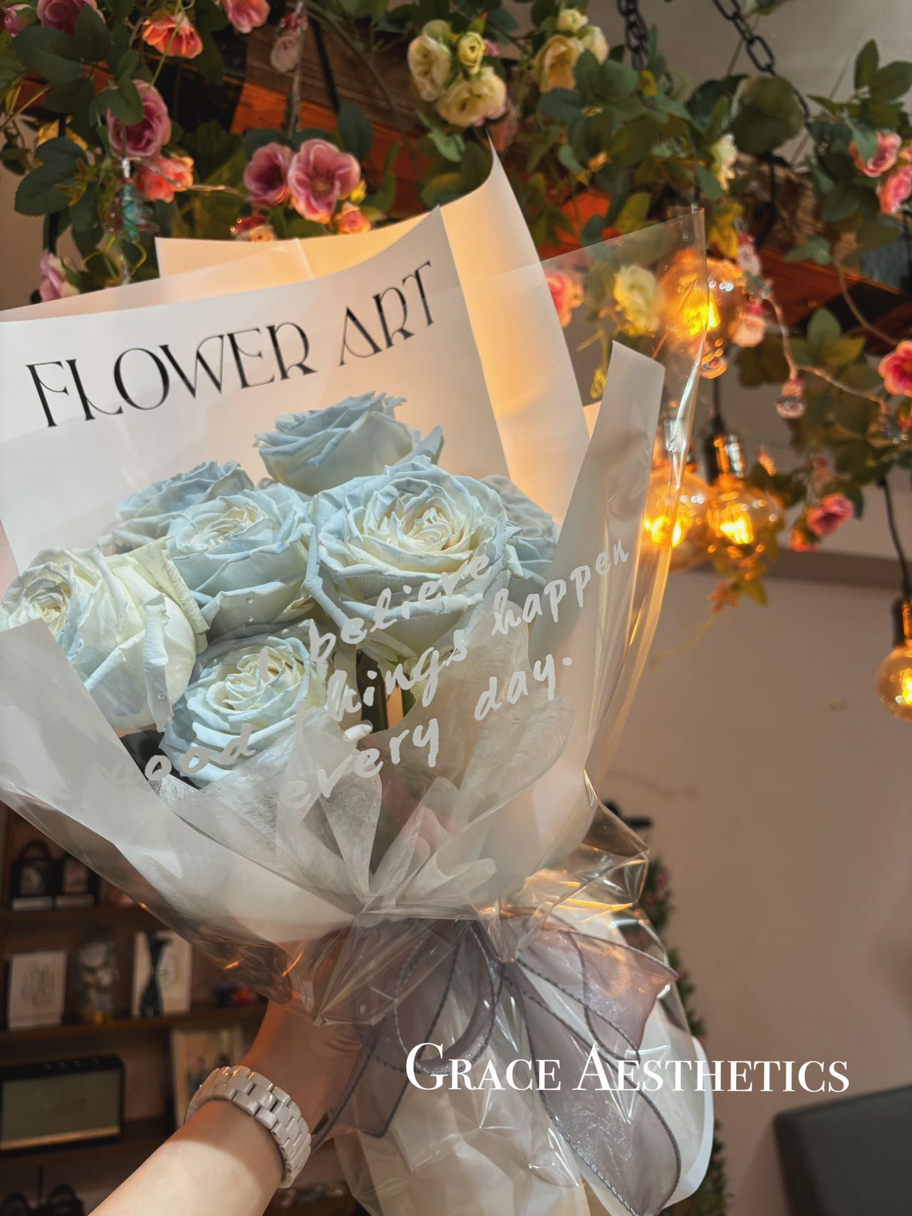 Fresh and elegant breeze, blue rose bouquet