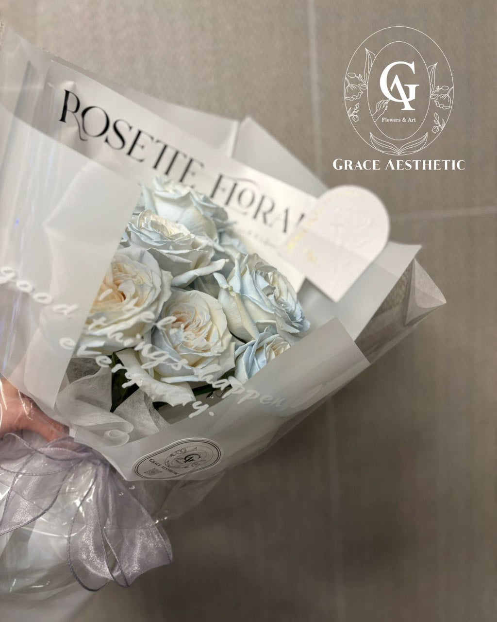Fresh and elegant breeze, blue rose bouquet
