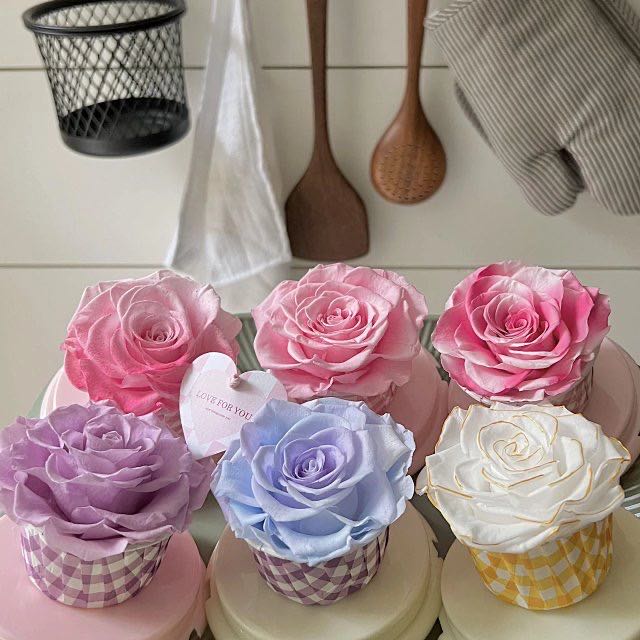 Cupcake Shaped Cake Eternal Flower